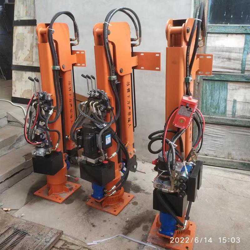 西区重汽蓝牌随车吊 3.2吨 国六动力强 液压驱动 农用自卸起重机